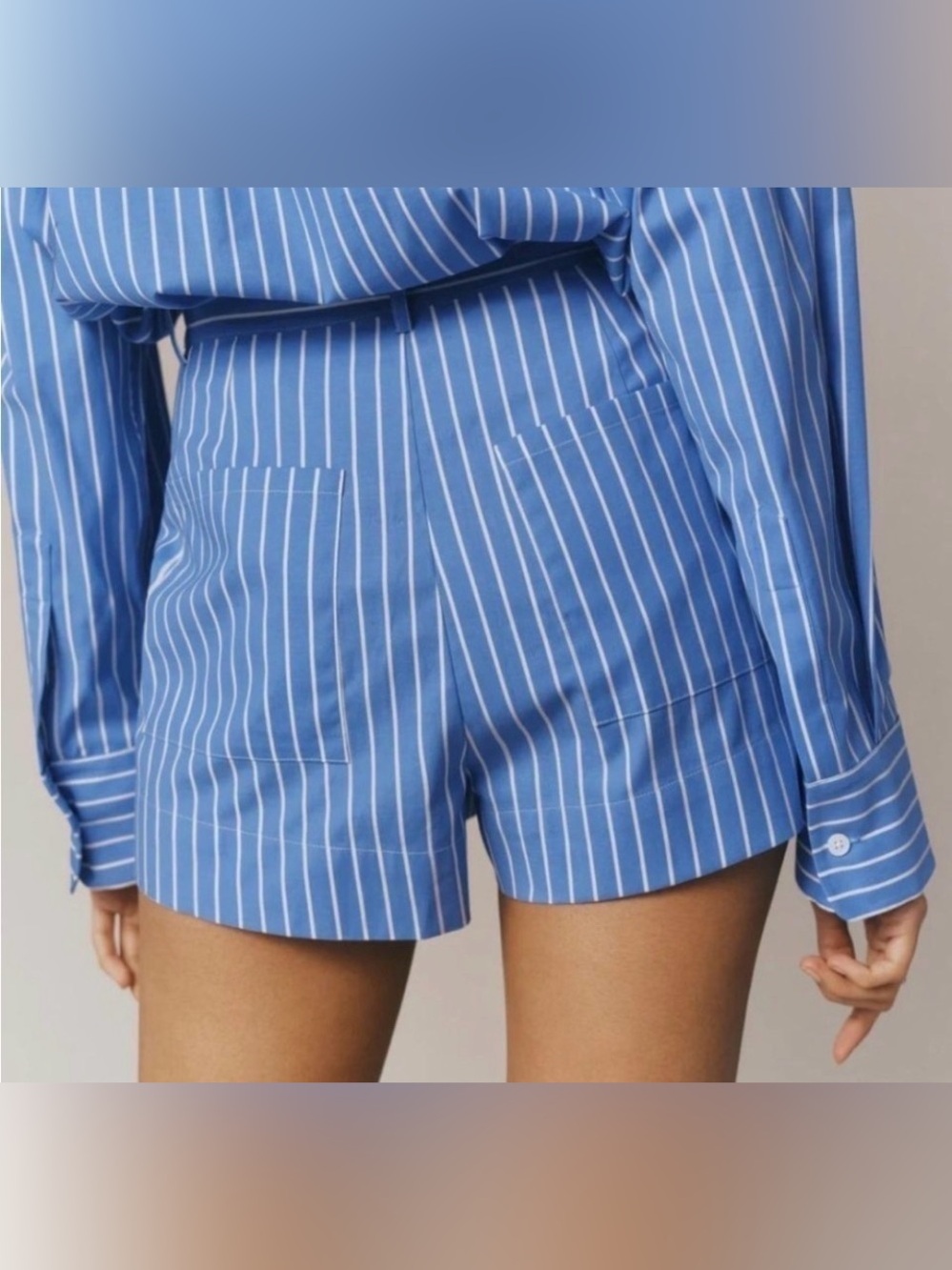EUC Reformation On Trend Timeless Coastal Chic Blue & White Striped Willow Short - Picture 2 of 10